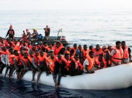 Clandestini e Ong continuano a farla da padroni